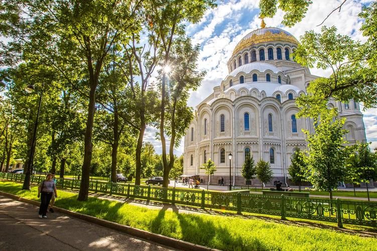 Очарование белых ночей: 5 дней в Петербурге