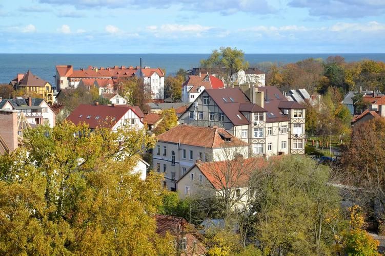 Эхо веков: замки, города и традиции края 7 дней