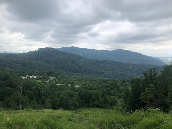 Это путь по следам виноделов