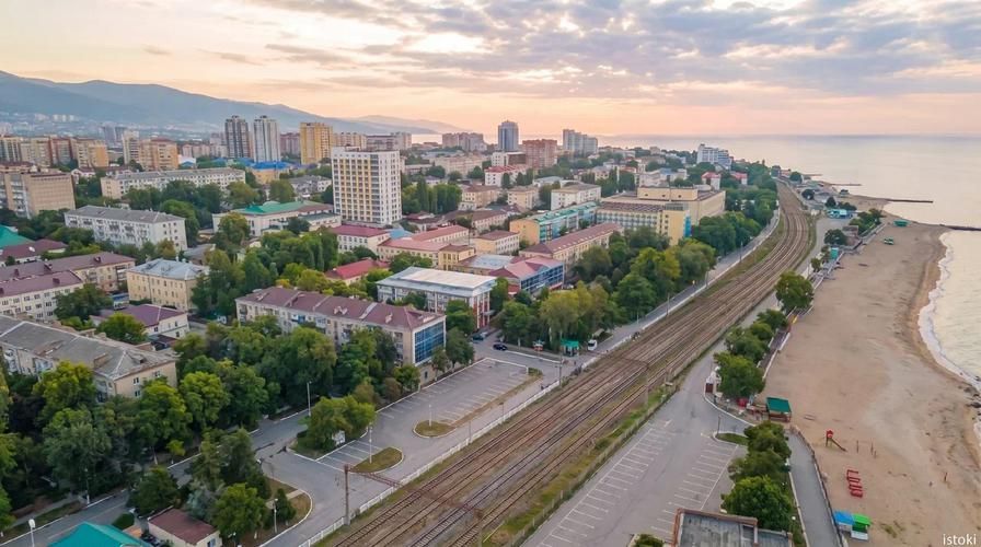 Сквозь каменные объятия земли