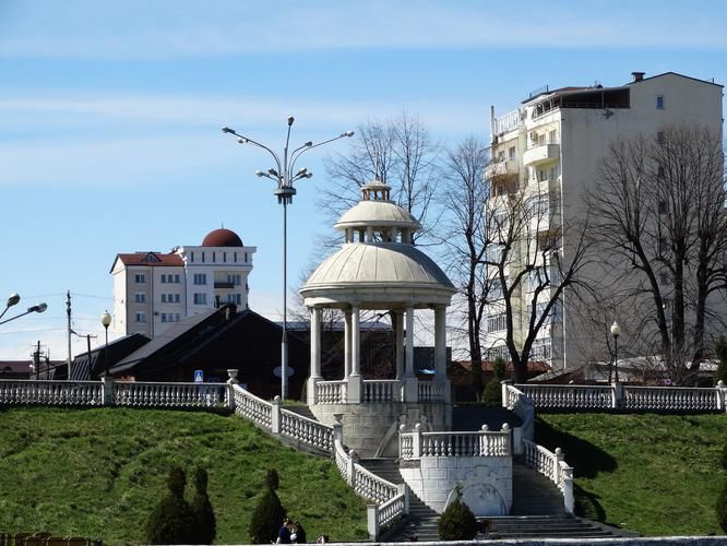 Где север встречает юг, а горы — с морем