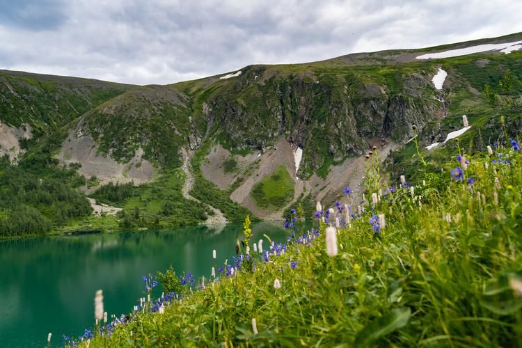 Где каждый кратер — страница из книги о начале мира